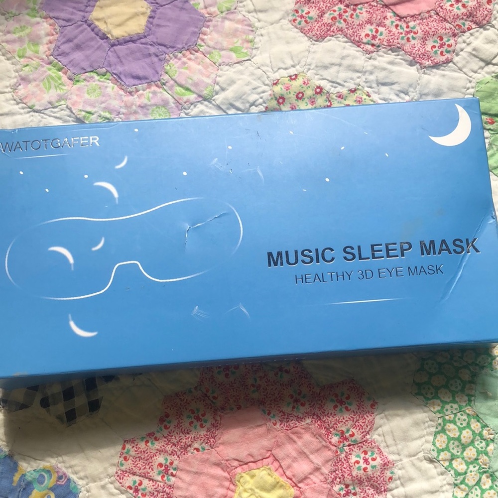 Music Sleep Mask Connect to your Phone.